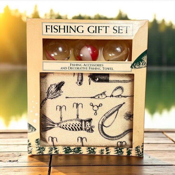 Fishing Gift Set With Decorative Towel & Accessories For Anglers - Picture 3 of 3